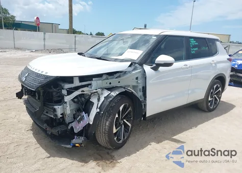 2024 Mitsubishi Outlander Se 2.5 2Wd/Se Black Edition S-Awc/Se Black Edition W/Pano Roof S-Awc z USA, uszkodzony, nr VIN JA4J3VA83RZ082399